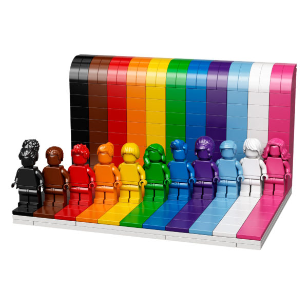 Lego Everyone is Awesome 40516 - Pride Celebration with 11 Minifigures